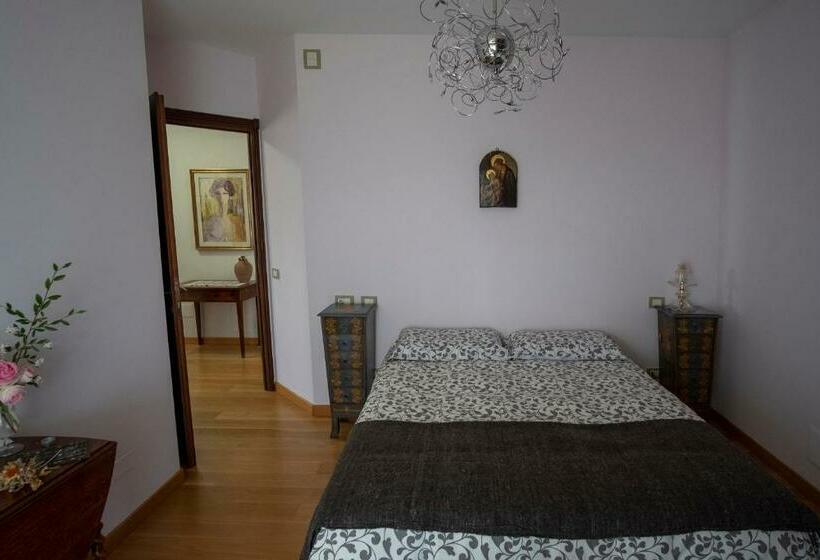 标准间带阳台, B&b Pino Cedro