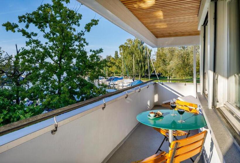 Полулюкс с Балконом, Restaurant Schiff