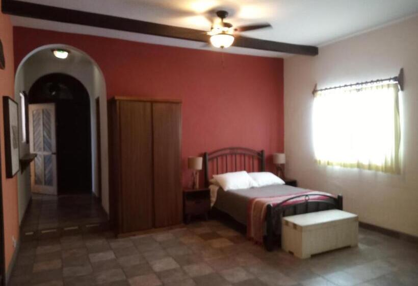 ファミリールーム, Hacienda De Palmas