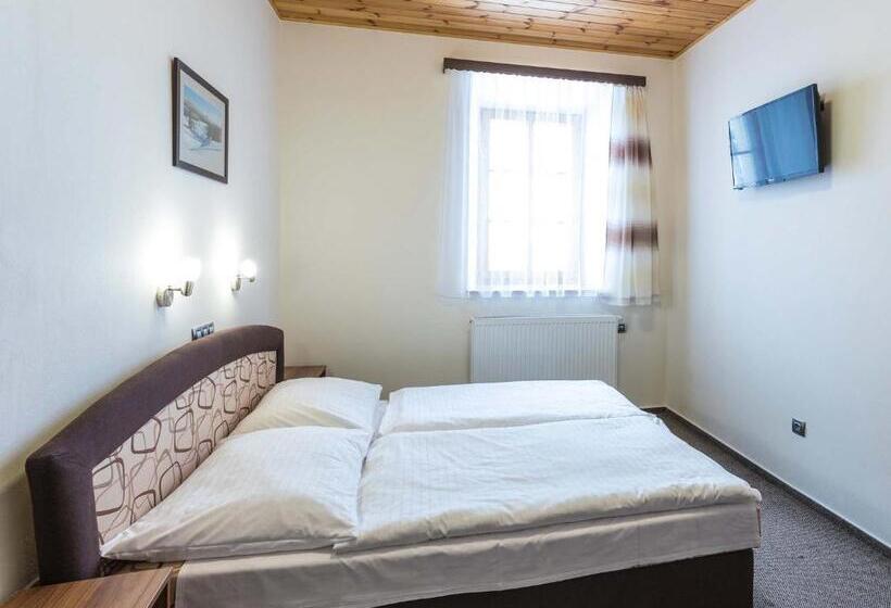 Люкс 2 Спальни, Ea Horský Hotel Hájenka
