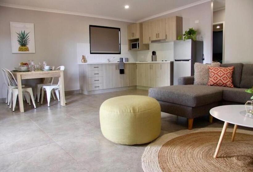 Бунгало Стандарт 2 Спальни, Dundee Beach Holiday Park
