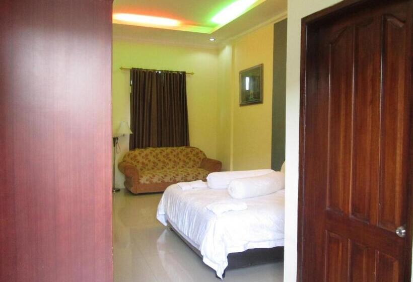 Номер Deluxe, Permata Land Hotel & Resort