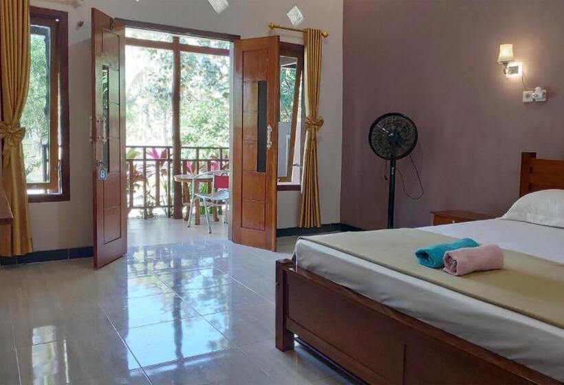 Бунгало Стандарт Вид на Сад, Red Island Bungalows