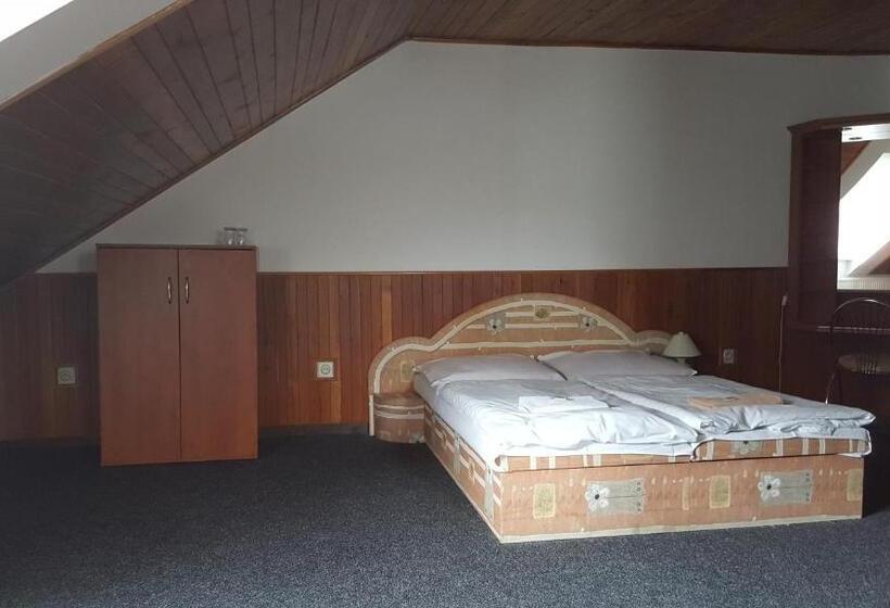 Семейный Номер, Pension Milštejn