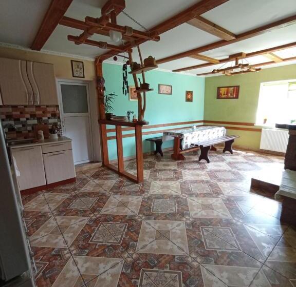 Дом 1 Спальня, Sadyba Sunny House