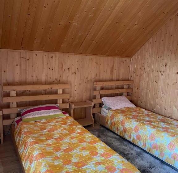 Дом 1 Спальня, Sadyba Sunny House