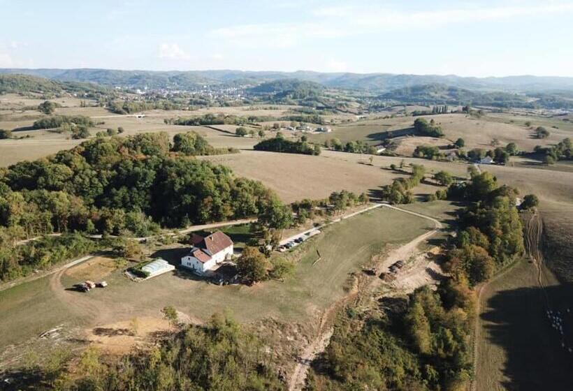 Студио Стандарт Вид на Бассейн, La Ferme De Montard