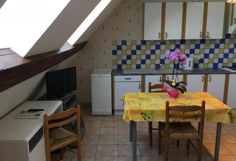 Студия Стандарт, La Ferme De Montard