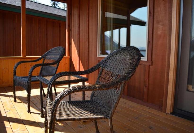 Бунгало Стандарт, Summit Lake Lodge