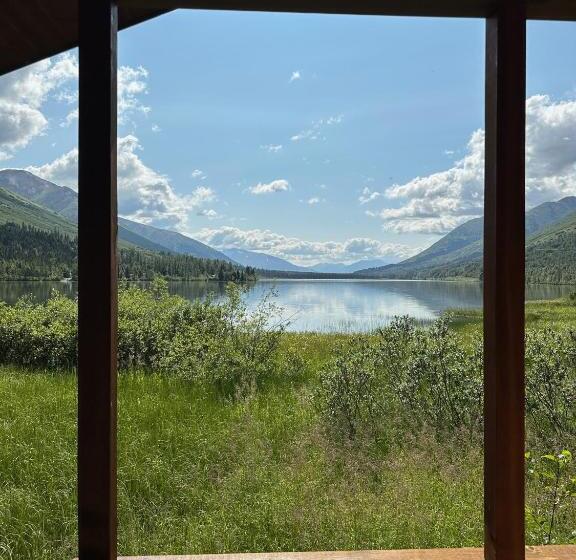 Бунгало Стандарт, Summit Lake Lodge