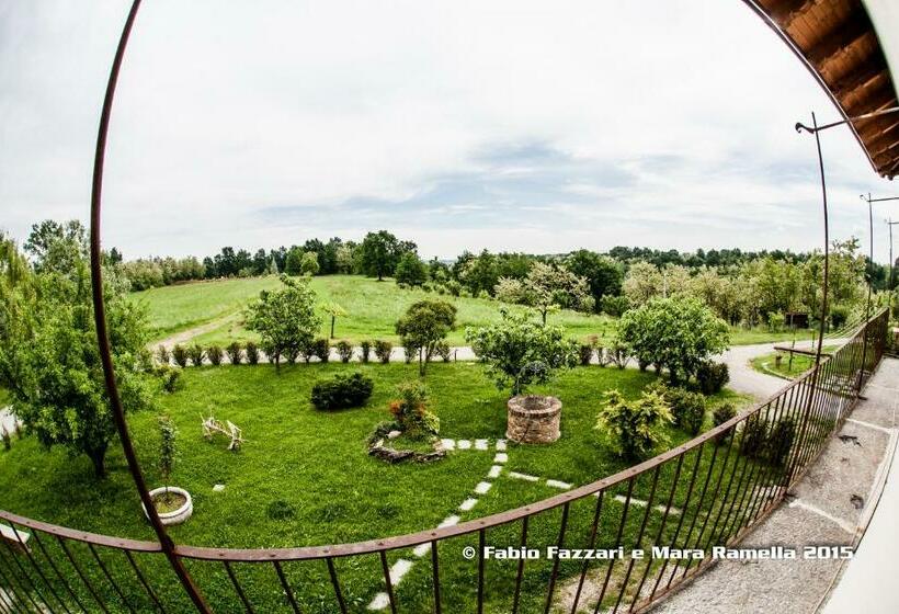 Camera Familiare Vista Giardino, Agriturismo Parco Campofelice