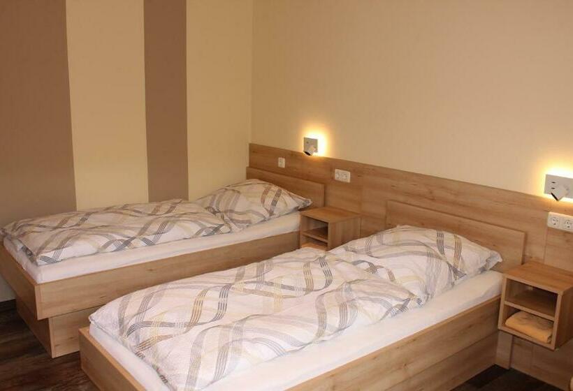 Номер Стандарт, Jahnkes Gasthaus Pension Garni
