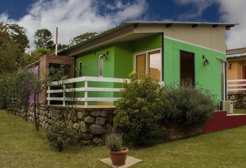 Четырехместный Номер Стандарт с Балконом, Cabañas Rosaverde