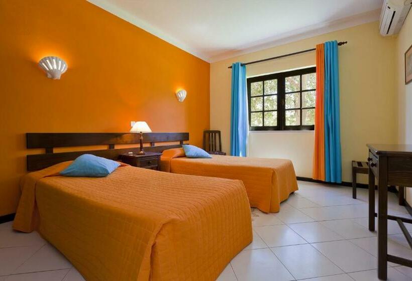 Апартаменты 2 Спальни, Colina Village