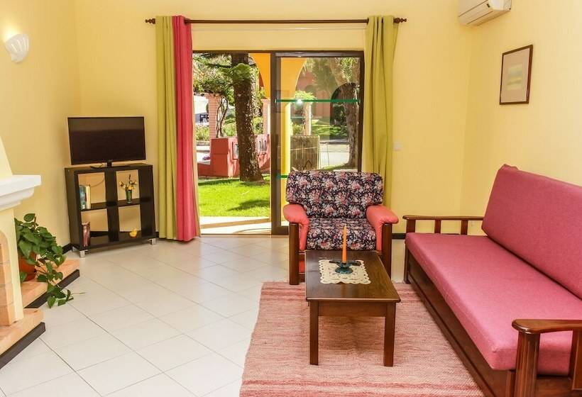 Апартаменты 2 Спальни, Colina Village