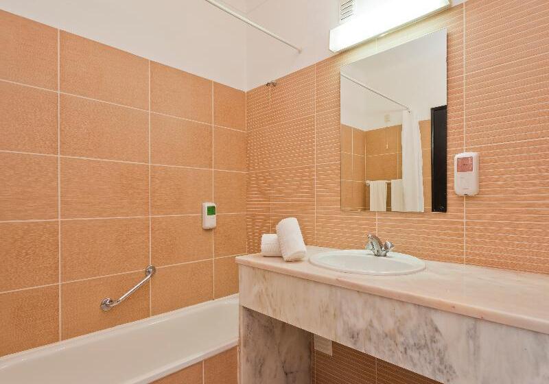 Апартаменты 3 Спальни, Colina Village