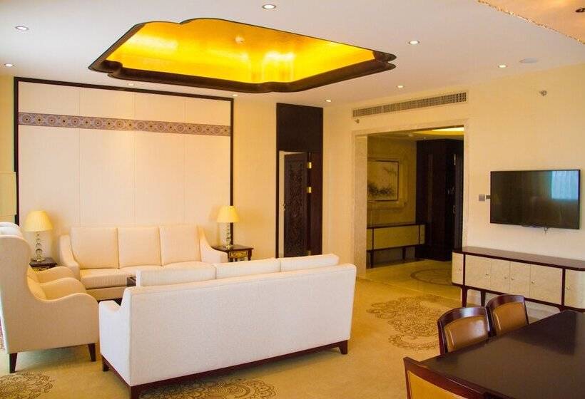 디럭스 스위트, Don Chan Palace Hotel & Convention