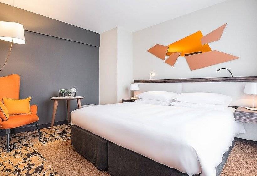 Номер Superior, Radisson Blu Hotel, Paris Boulogne