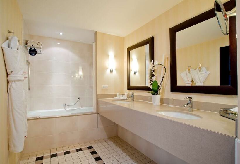 Suíte, Radisson Blu Hotel, Paris Boulogne
