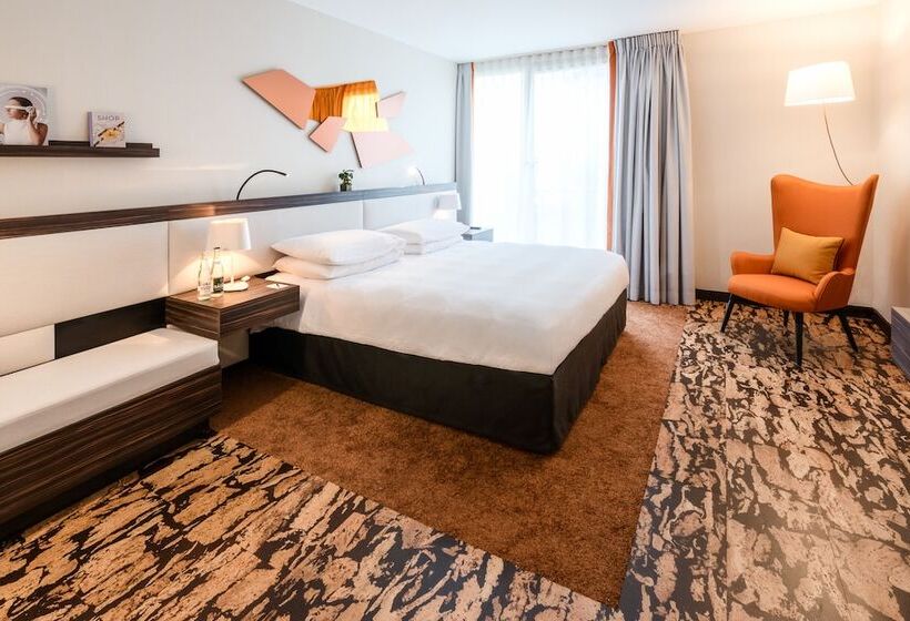 Номер Стандарт, Radisson Blu Hotel, Paris Boulogne