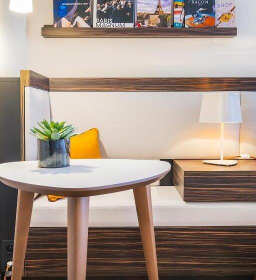 Номер Премиум, Radisson Blu Hotel, Paris Boulogne