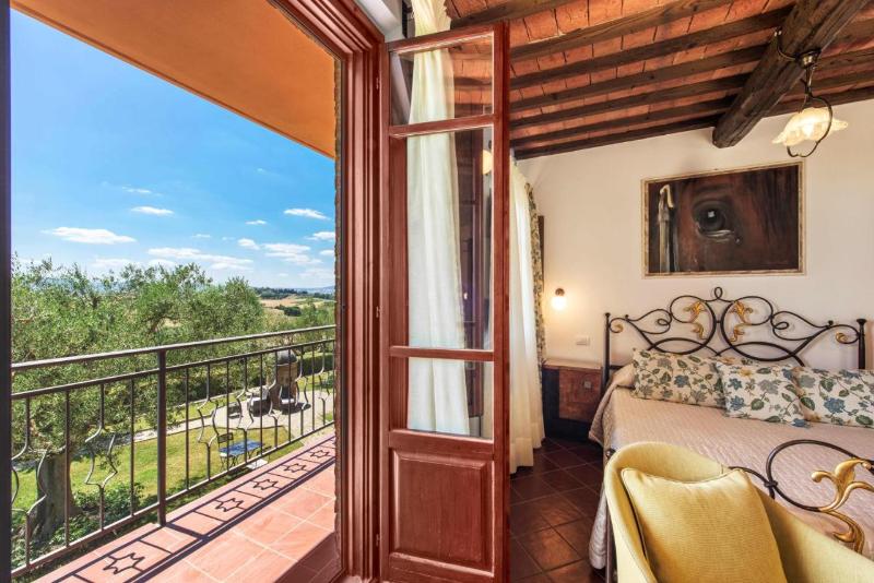 Полулюкс, Borgo Tre Rose