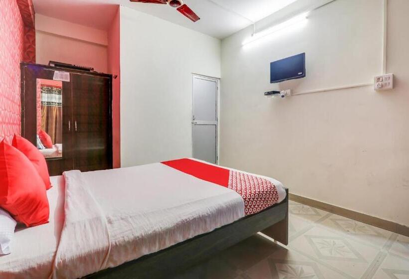 Трехместный Номер Классика, Oyo 75326  Shri Sai Palace