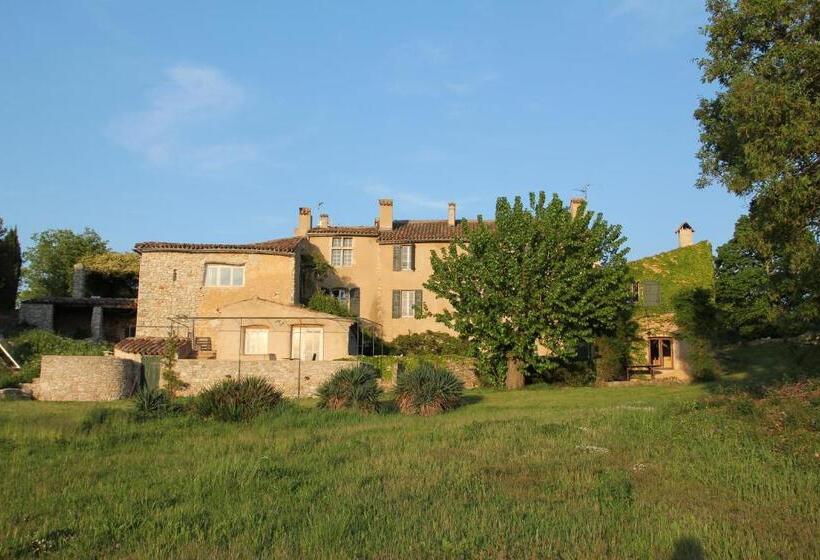 Дом 2 Спальни, Domaine De La Blaque   B&b