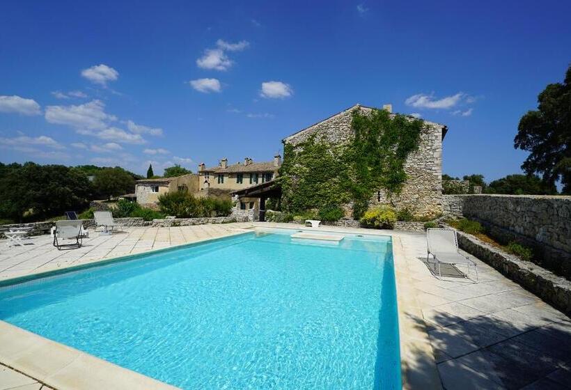 Дом 2 Спальни, Domaine De La Blaque   B&b