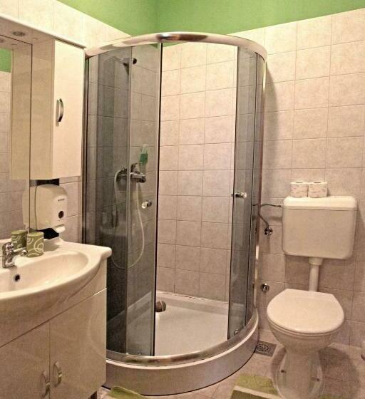 اتاق استاندارد سه نفره, Rooms With A Parking Space Osijek, Slavonija   15994