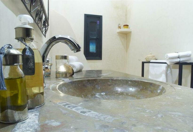 Номер Стандарт, Riad Bouchedor