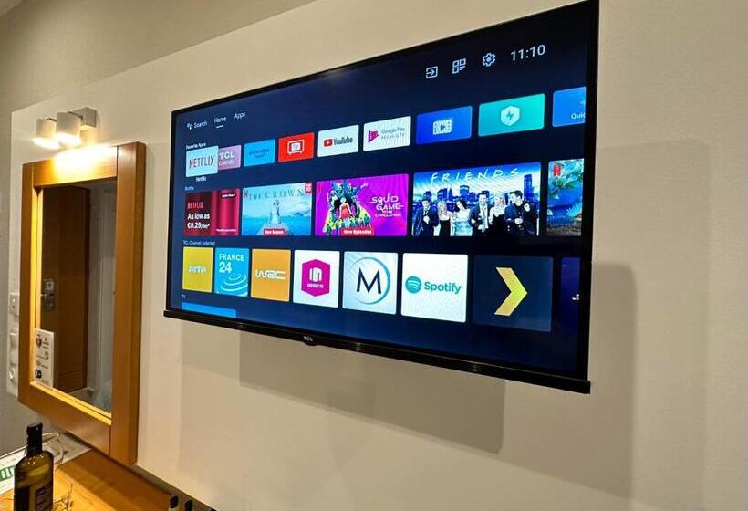 Номер Superior, Castro