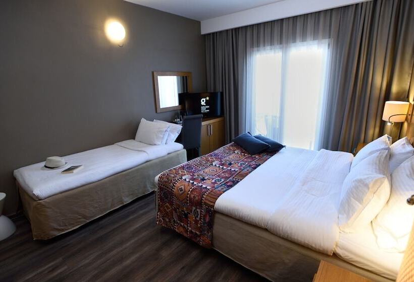 Семейный Номер Боковой Вид на Море, Golden Star City Resort