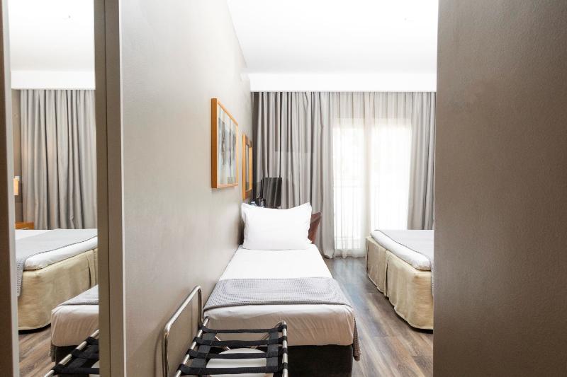Семейный Номер Боковой Вид на Море, Golden Star City Resort