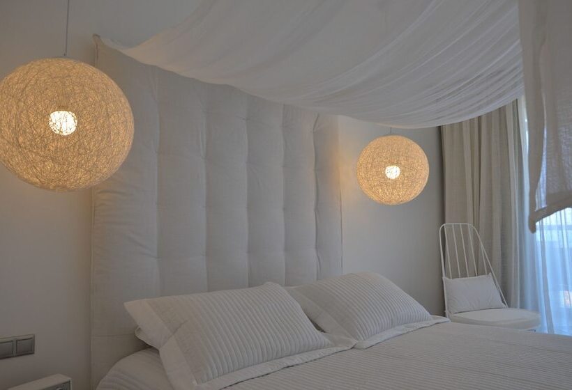 اتاق لوکس با چشم‌انداز دریا, Ino Hotel & Suites