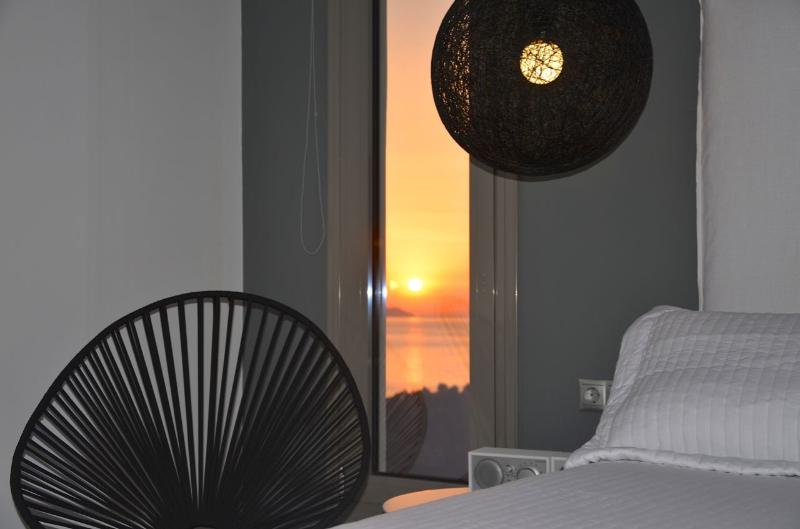 Deluxe Suite Sea View, Ino Hotel & Suites