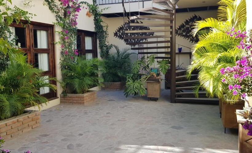 スタンダードルーム, Posada De Las Flores La Paz