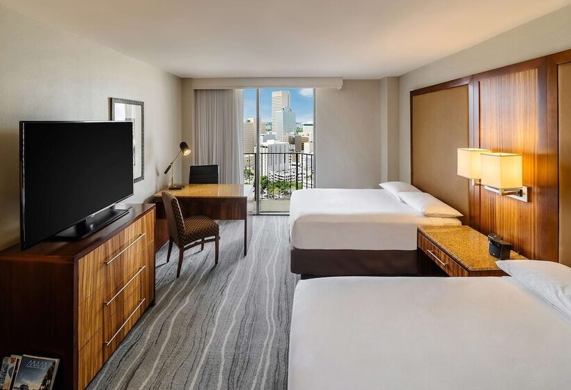 带2个双人床的标准工作室, Hyatt Regency Miami