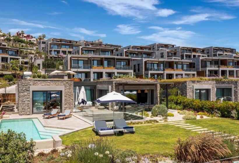 Вилла с 1 спальней и бассейном, Kaya Palazzo Resort & Residences Le Chic Bodrum