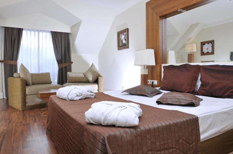 Номер Стандарт Вид на Бассейн, Meder Resort Hotel   Ultra All Inclusive