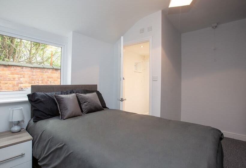 חדר סטנדרט, Townhouse @ 97 Ruskin Road Crewe
