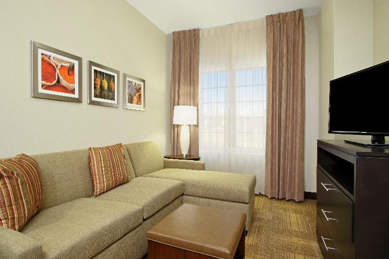 اتاق استاندارد برای معلولان, Holiday Inn Express London Stansted Airport, An Ihg