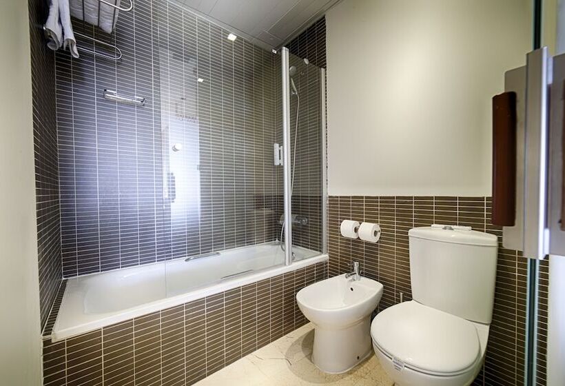 Номер Стандарт, Ohtels Les Oliveres