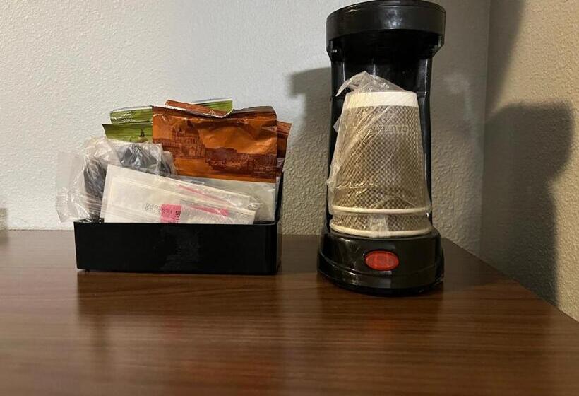 סוויטה, Red Roof Inn Amarillo West