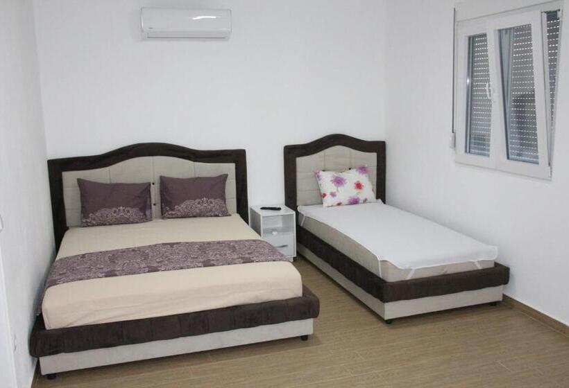 اتاق خانوادگی, Zigovic Apartmani