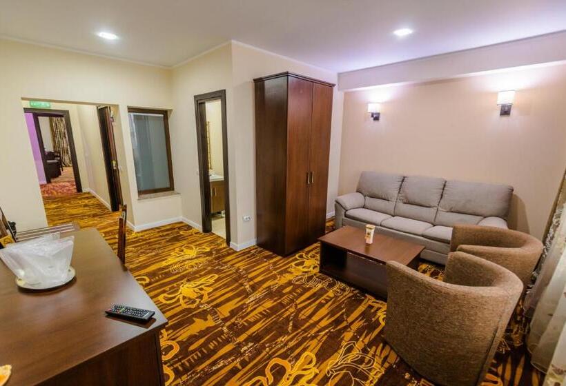 带阳台套房, Hostel Parc
