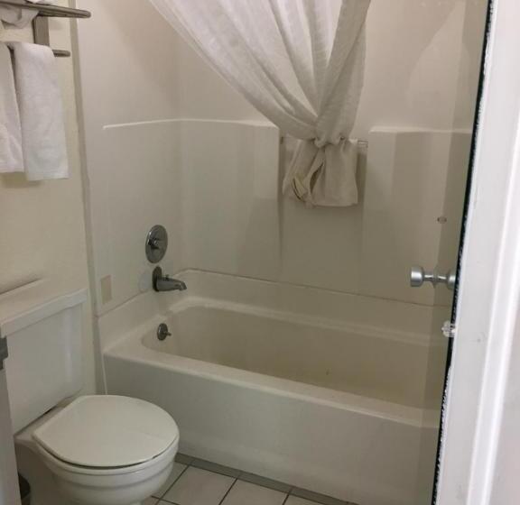 Номер Deluxe Кровать Кинг, Budget Inn Laramie