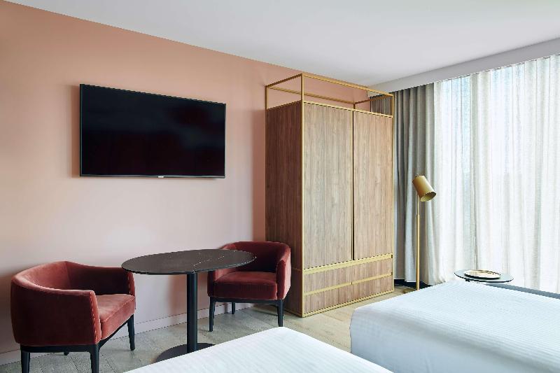 اتاق کلاب, Quincy Hotel Melbourne