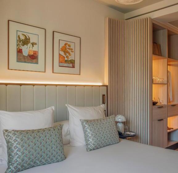 Номер Стандарт, Grand Hotel Central, Small Luxury Hotels