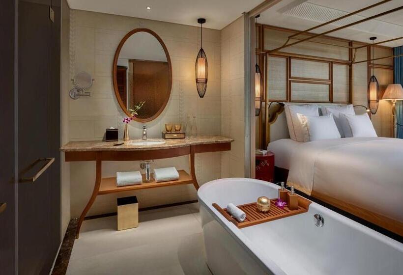اتاق اجرایی با تخت بزرگ, Grand Mercure Hanoi